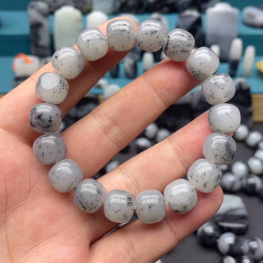 和田玉未镶嵌手串