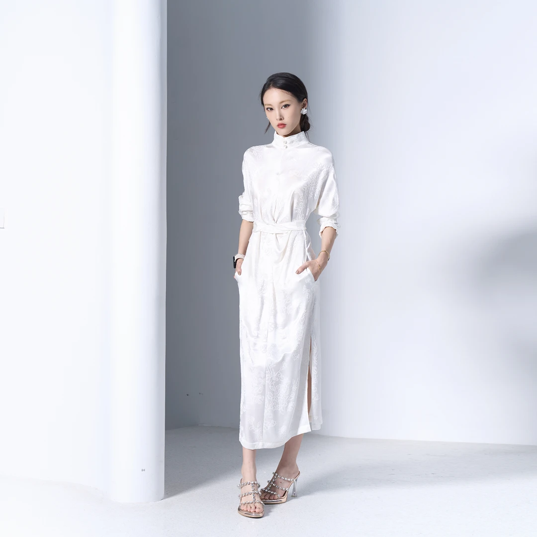 RMC-设计感真丝连衣裙女2025夏收腰提花气质开叉长裙-L202302021