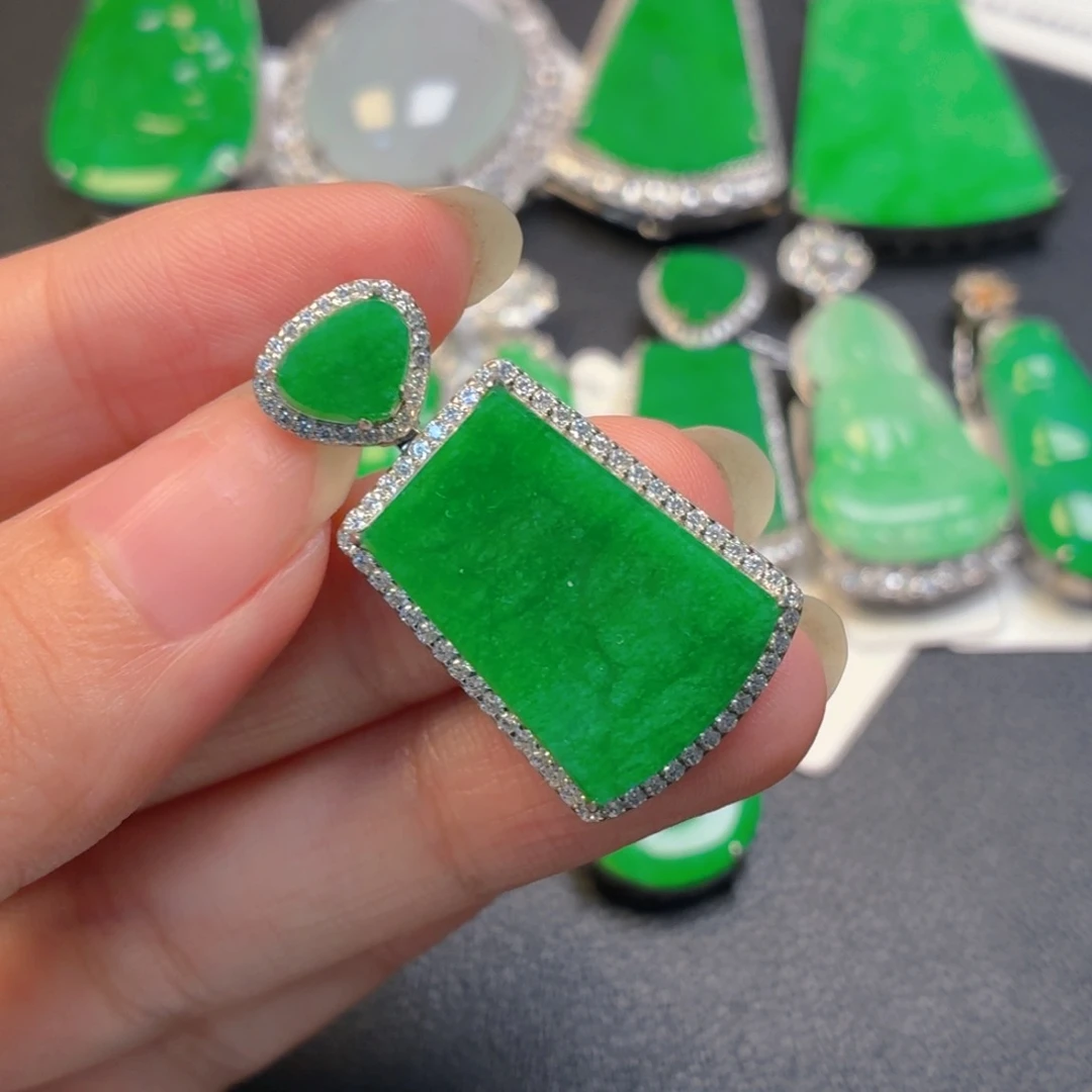 翡翠银S925镶嵌颈饰