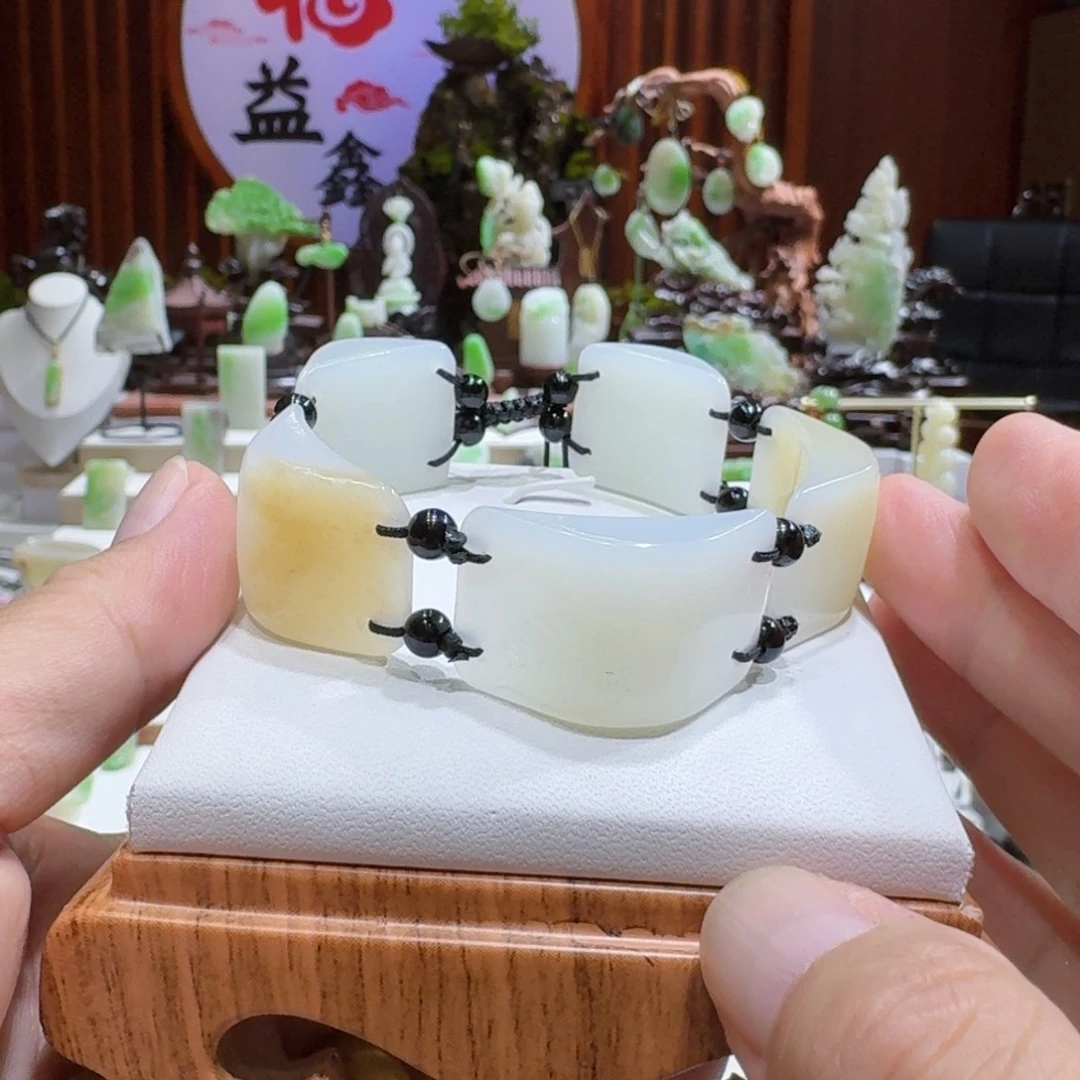 未镶嵌和田玉挂件和田玉糖白手牌