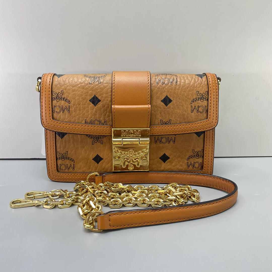 95新 MCM 媚姐/mcm干邑色小号达芙妮链条包18x12x5cmG092301