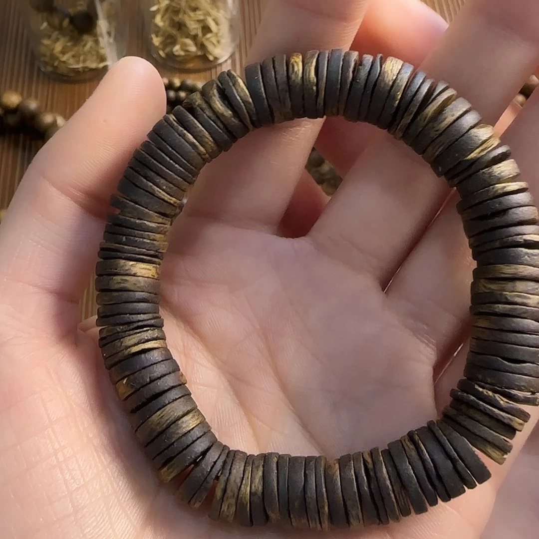 木质类透顶绿片片珠