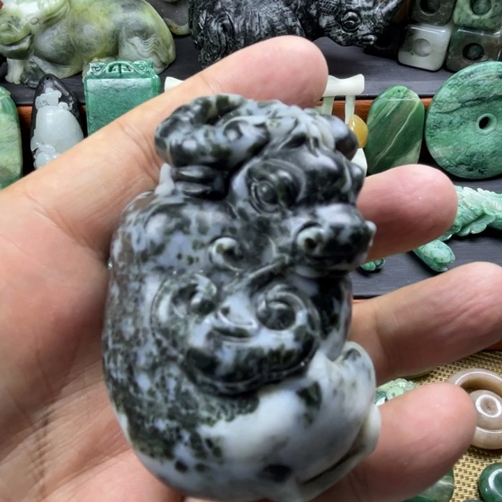 独山玉未镶嵌珠宝半成品