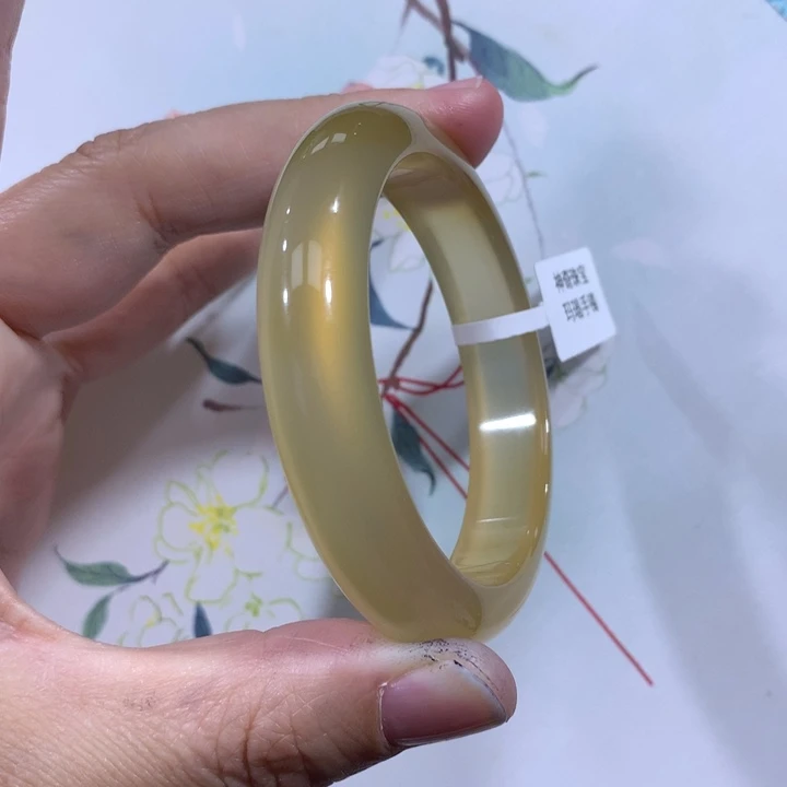 玛瑙/玉髓手镯未镶嵌九***…