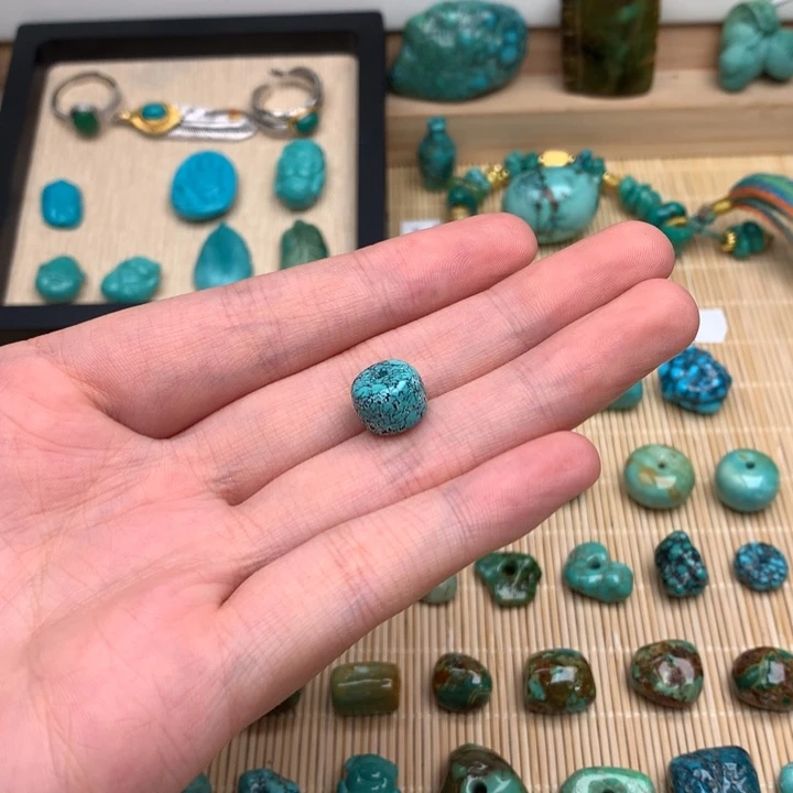 未镶嵌绿松石珠宝奇石