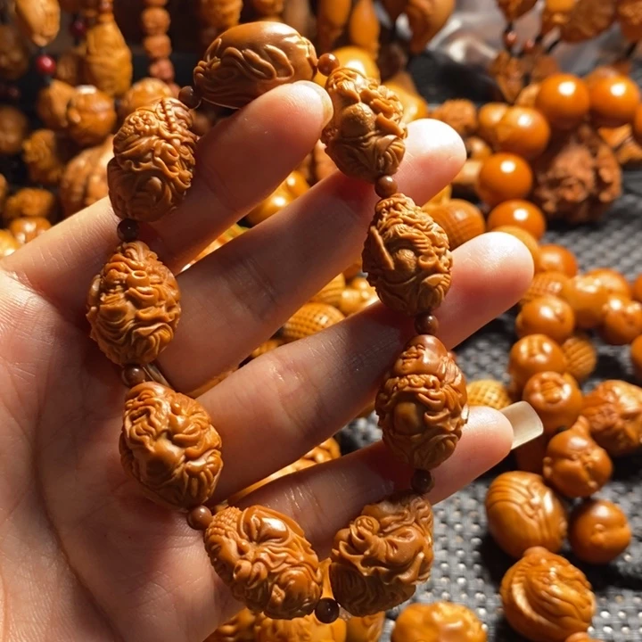 吊坠橄榄核群仙汇