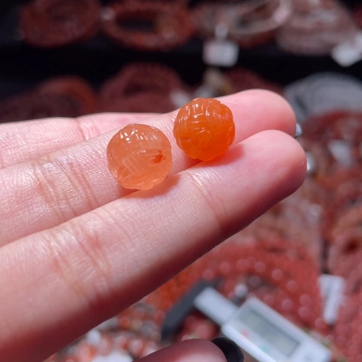 南红玛瑙未镶嵌绣球2226