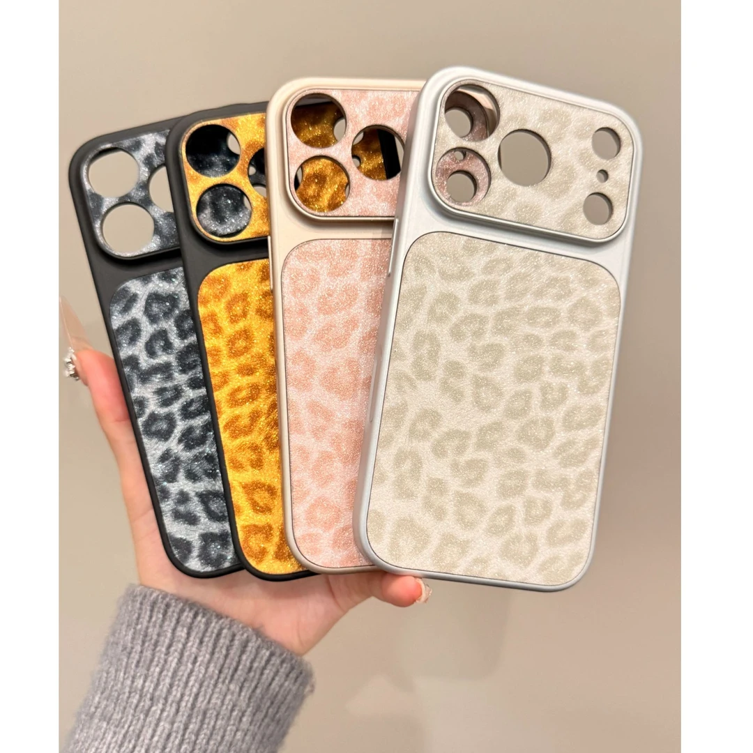 小众豹纹细闪贴皮手机壳适用iPhone17promax包相机键精孔秒变17