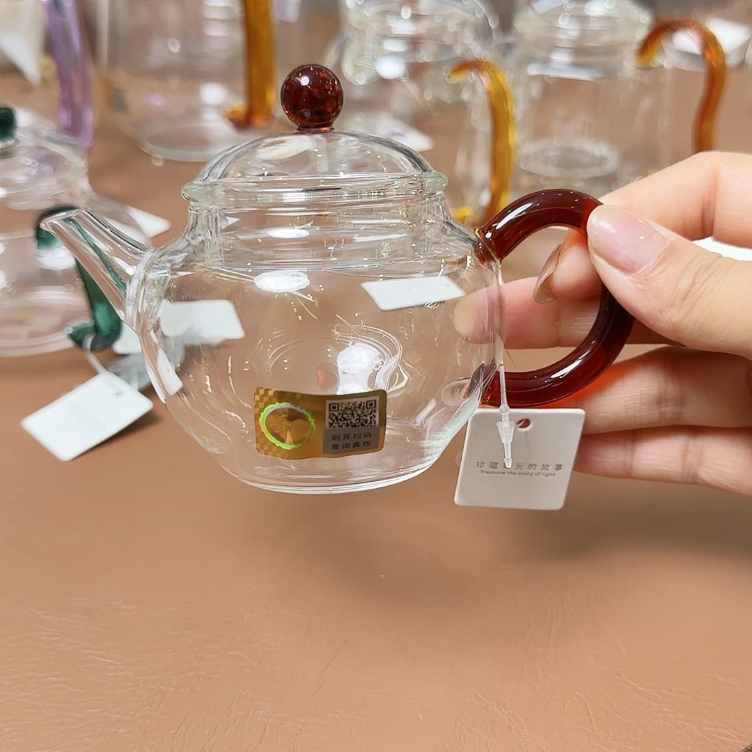 禾器琥珀色轩玉壶