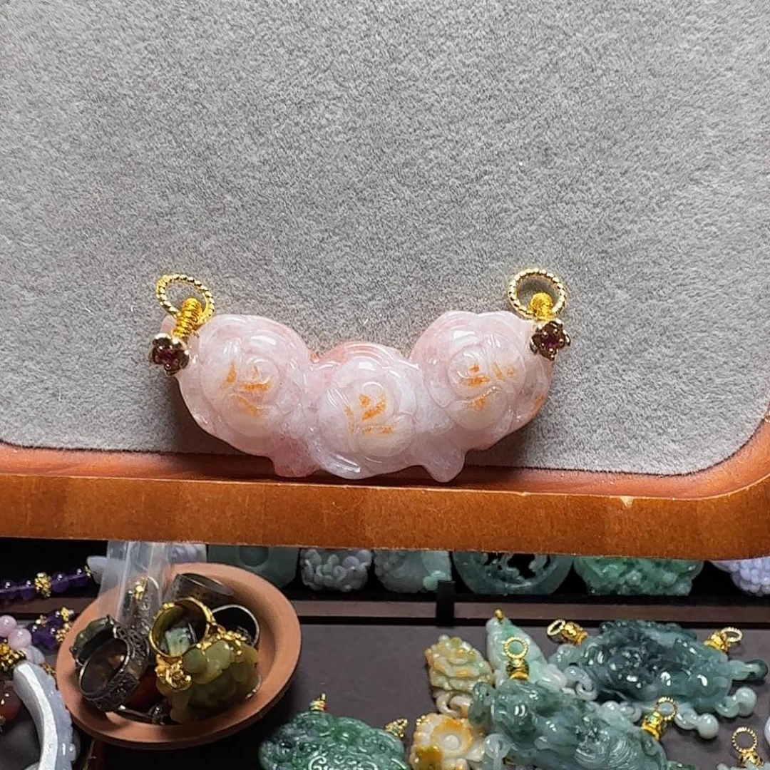 吊坠(赠链)未镶嵌翡翠