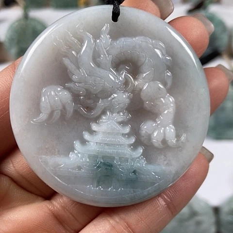 翡翠颈饰未镶嵌龙行天下福利