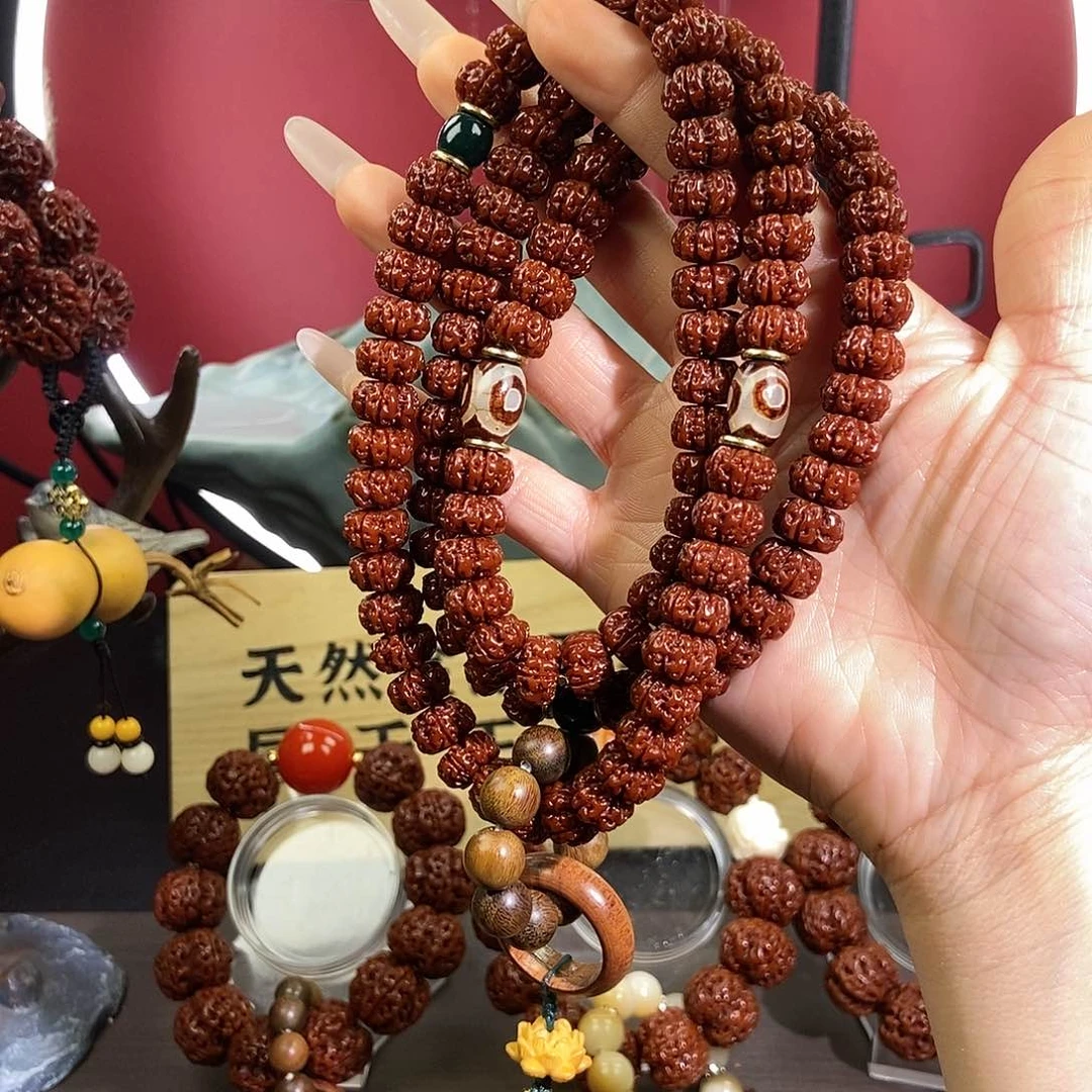 金刚菩提吊坠108颗。            