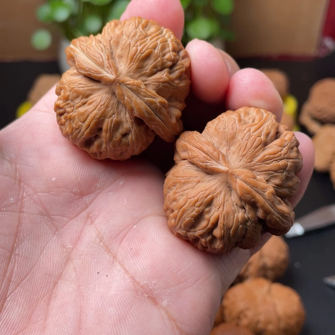 把件文玩核桃疆**人核桃