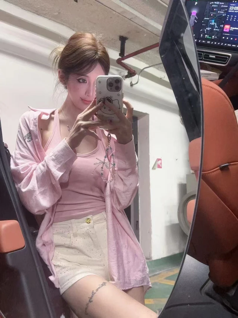 轩铒推荐ab钻显瘦百搭洋气短裤