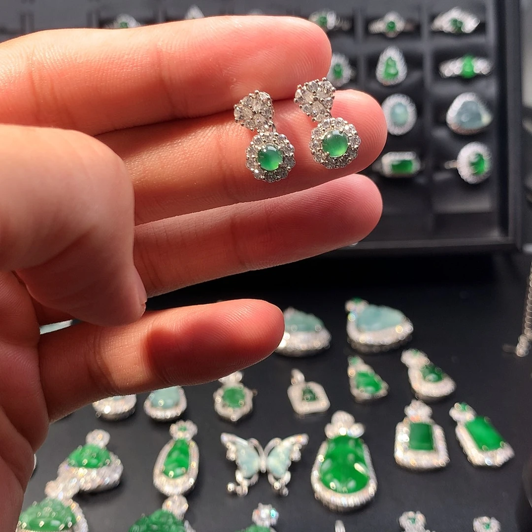 翡翠未镶嵌耳钉耳钉