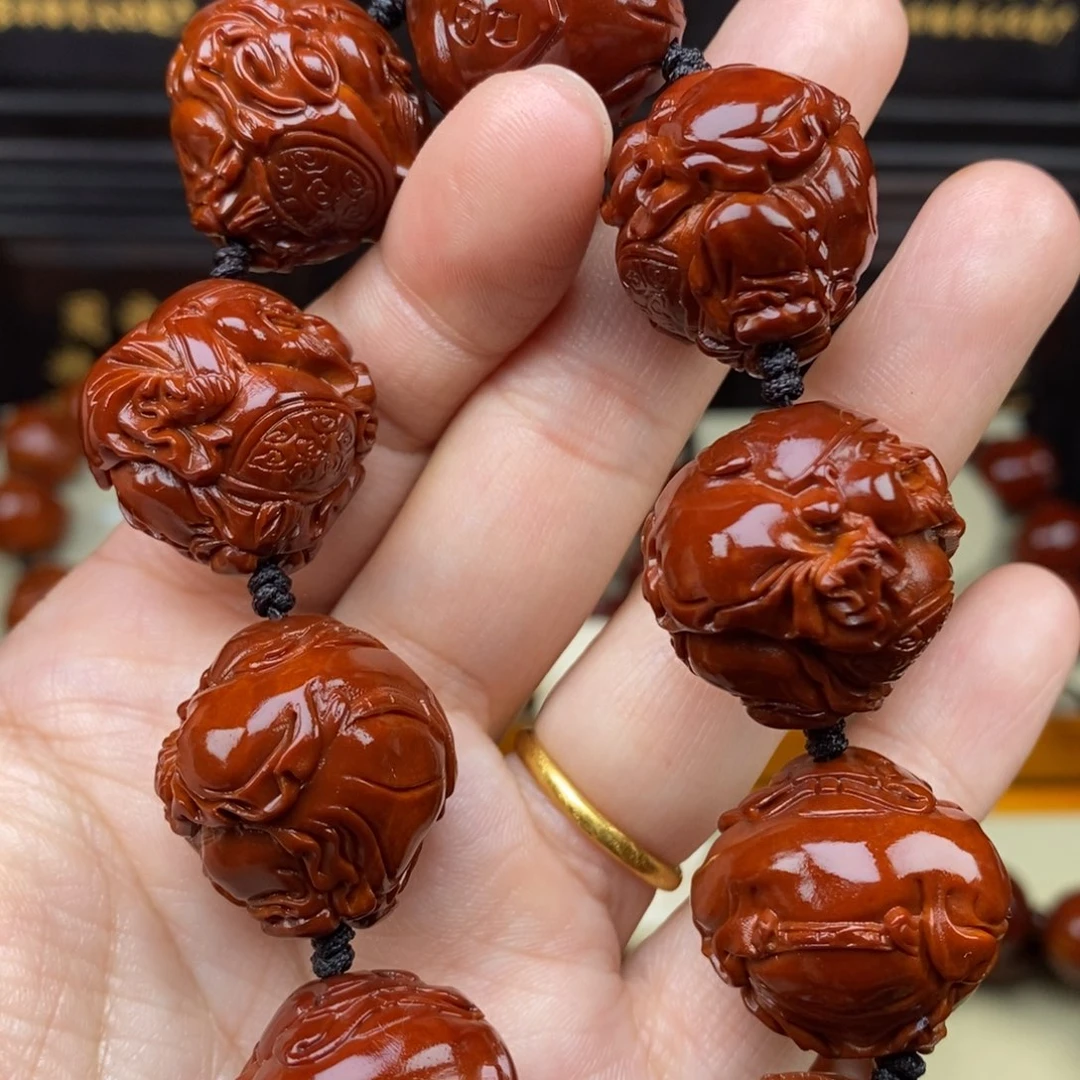垚***吊坠橄榄核八宝财神