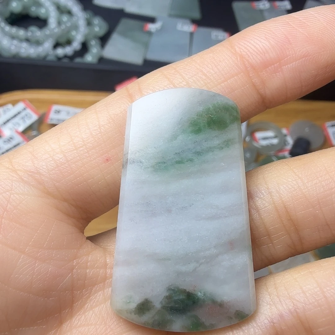 翡翠未镶嵌颈饰天然缅甸翡翠A货