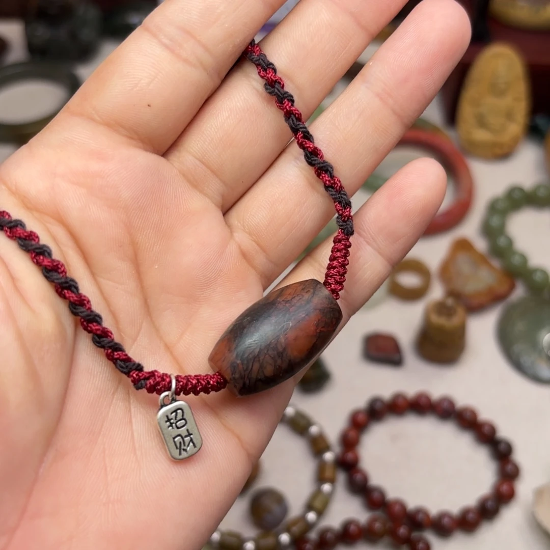 南红玛瑙颈饰未镶嵌