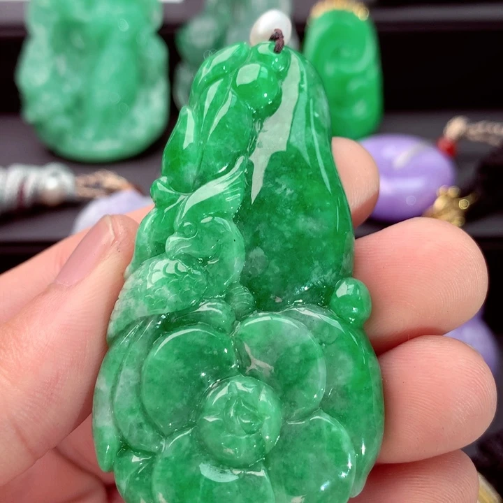 吊坠(不含链)未镶嵌翡翠
