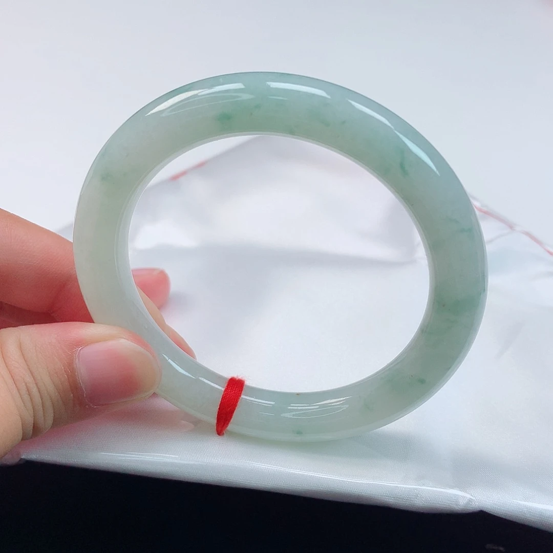 翡翠手镯未镶嵌54圆条