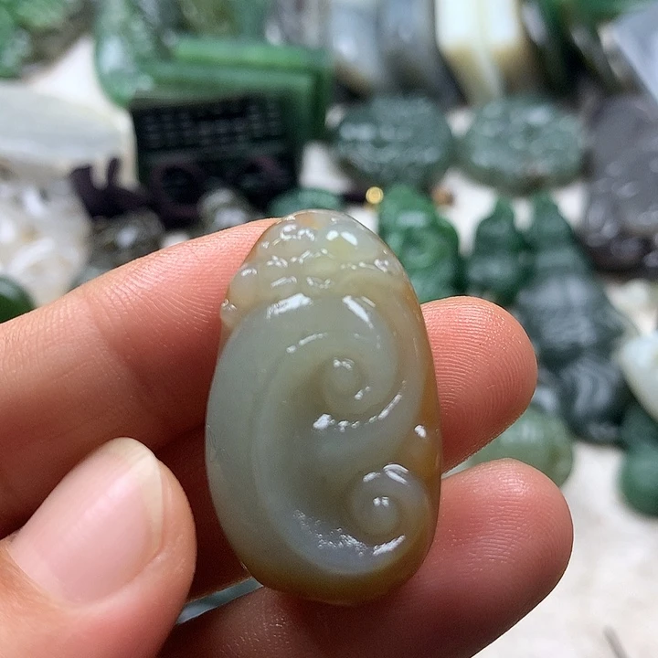 颈饰未镶嵌和田玉