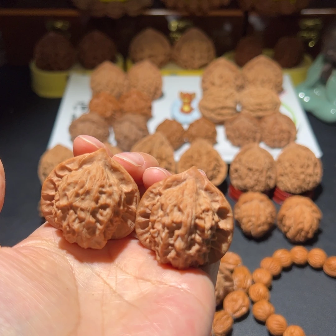 文玩核桃把件核****红段誉