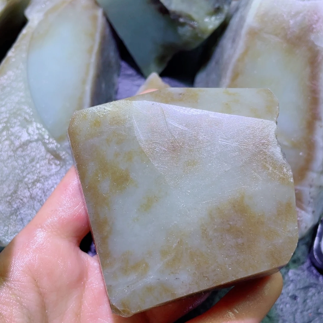 和田玉未镶嵌珠宝半成品