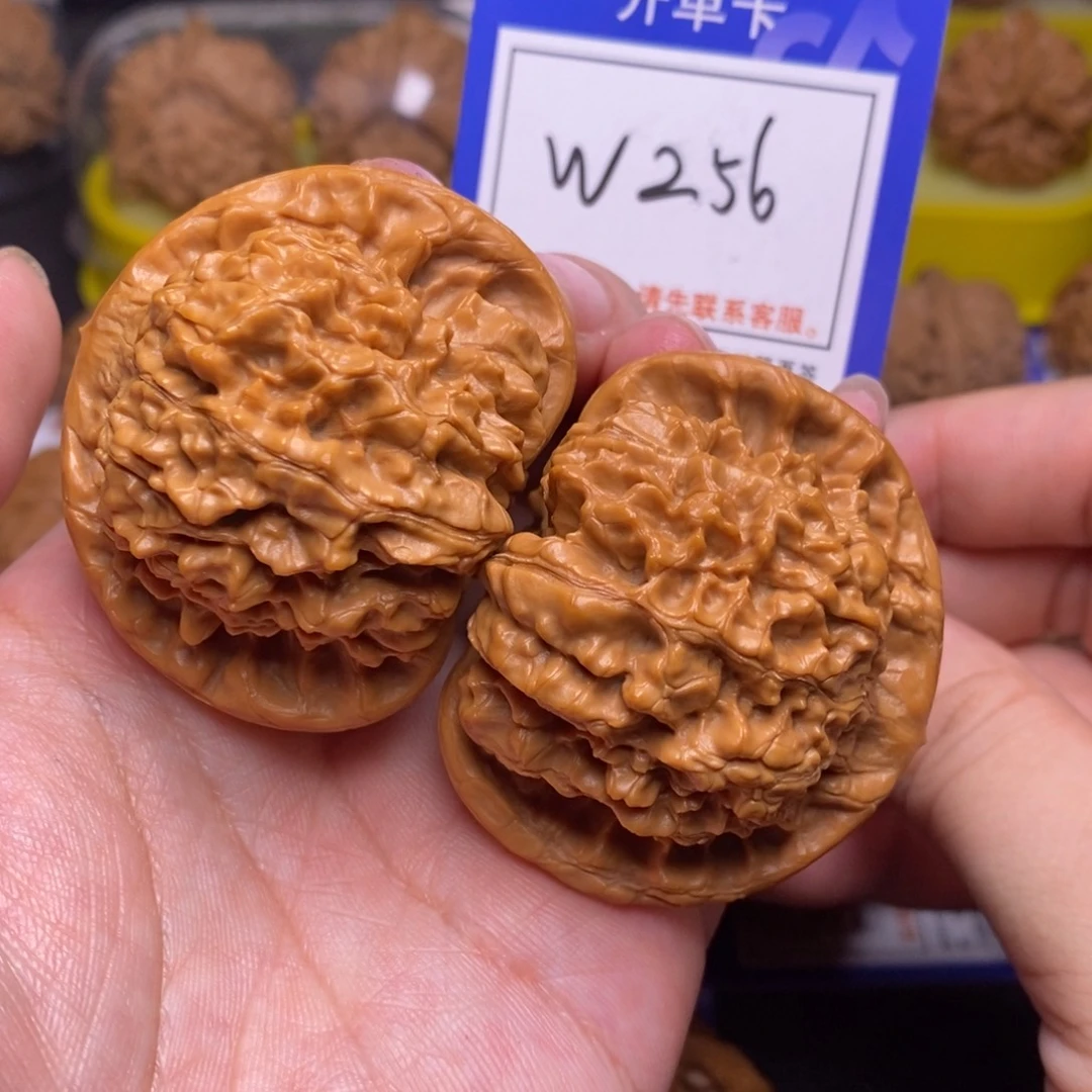 把件桃核50麒麟纹官帽、w256