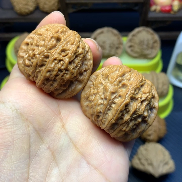 把件核桃血麒麟4040打底