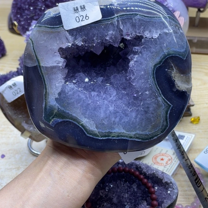 未镶嵌水晶大型摆件（非配饰）