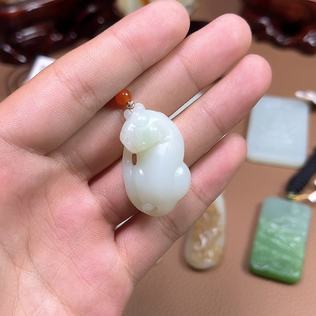 和田玉颈饰未镶嵌