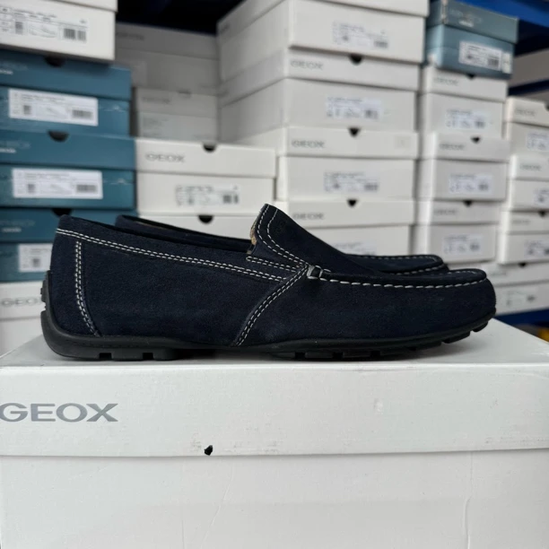 GEOX男士翻毛皮革休闲鞋 U1144V C4000