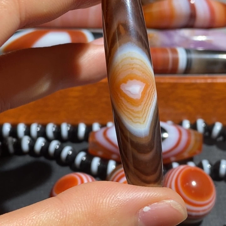 未镶嵌颈饰玛瑙/玉髓