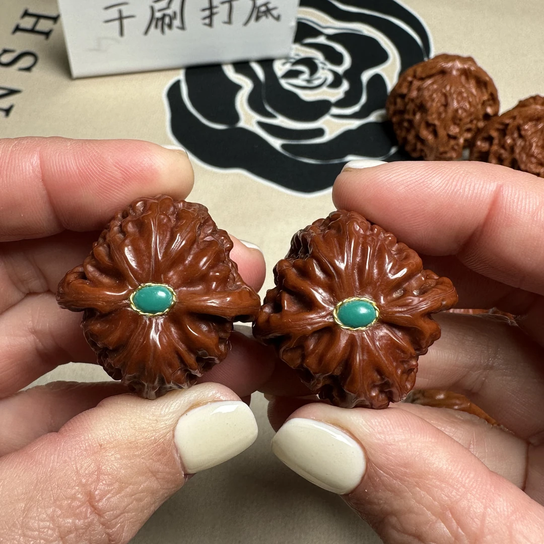 直播间看货下单一物一拍文玩核桃手把件