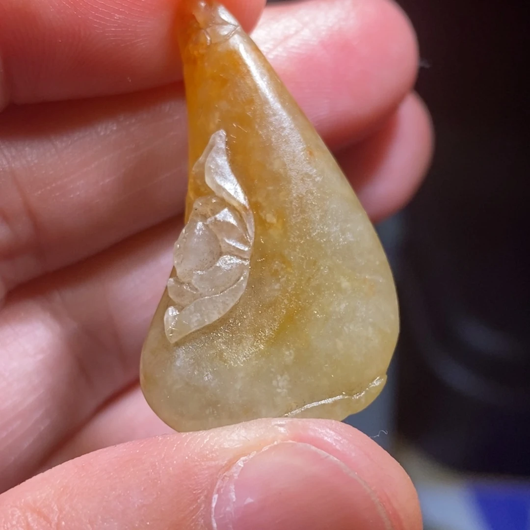 定制翡翠未镶嵌荷花