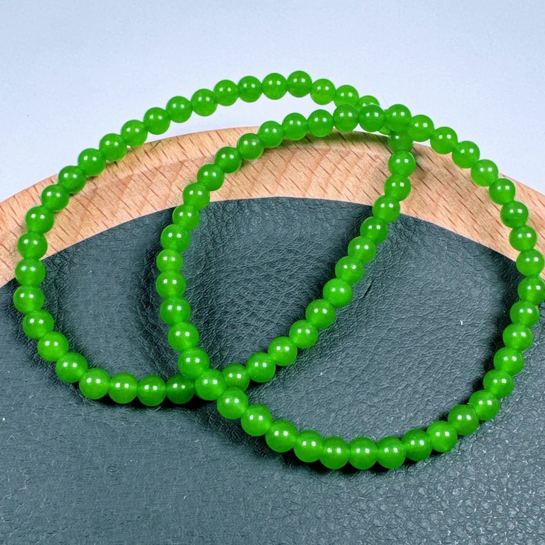 卡4左右-天然缅料A货满绿圆珠手串-多样性发其一