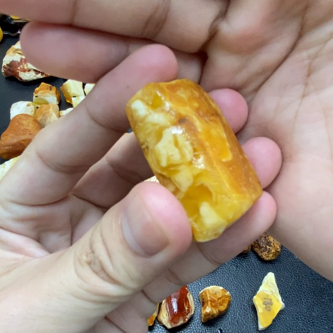 未镶嵌定制琥珀蜜蜡