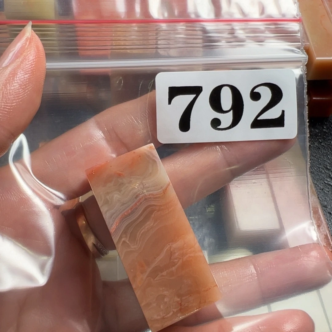 余***老挝石印石老挝石