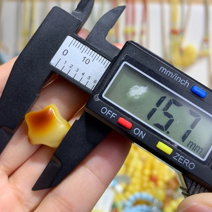 蜜蜡未镶嵌裸石配饰