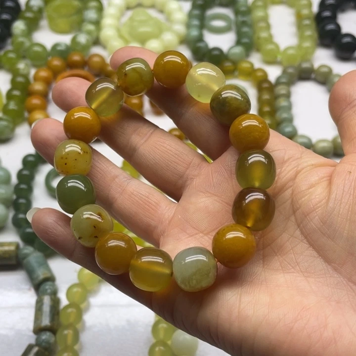 蛇纹石玉手串未镶嵌