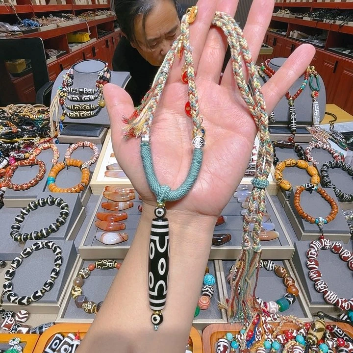 未镶嵌玛瑙/玉髓珠宝奇石