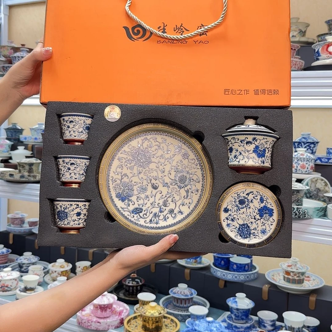 我们都是在等着看这个
