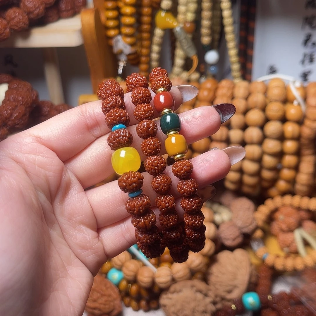 米***凯吊坠金刚菩提两条