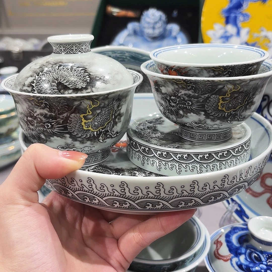 瓷片景德镇瓷器和