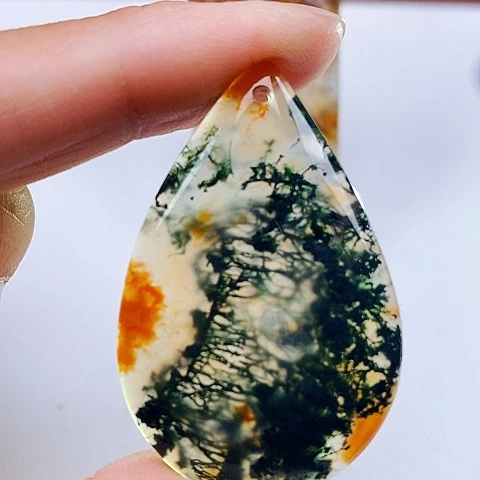 玛瑙/玉髓颈饰未镶嵌好**连