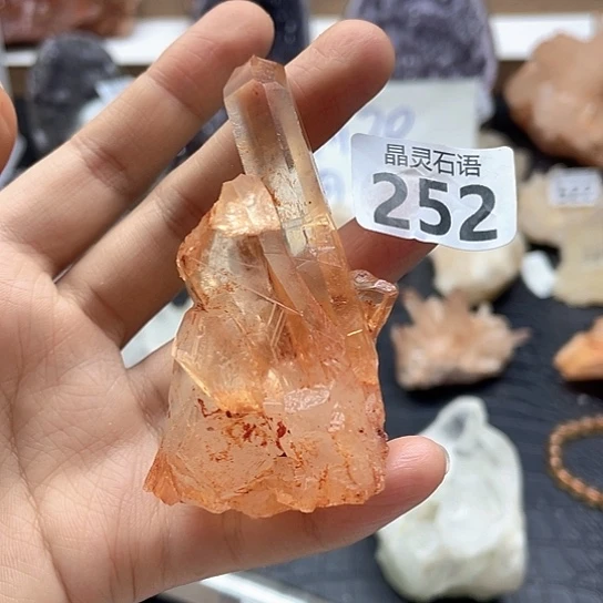 未镶嵌水晶大型摆件（非配饰）