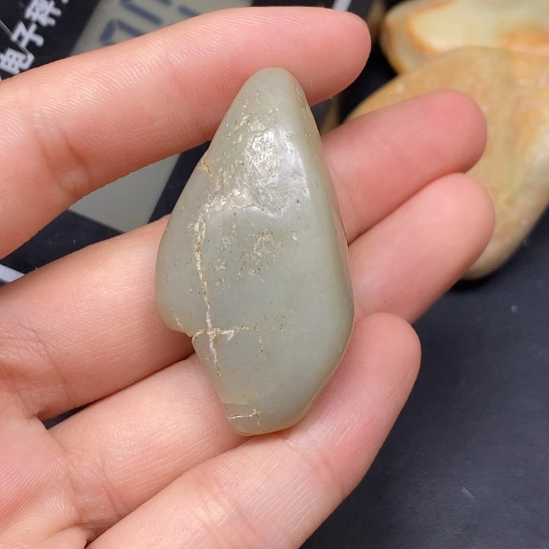 和田玉（糖玉）未镶嵌挂件
