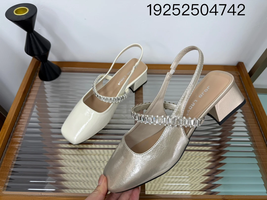 仙女风设计感水钻凉鞋女2025夏季新款百搭法式气质粗跟玛丽珍单鞋