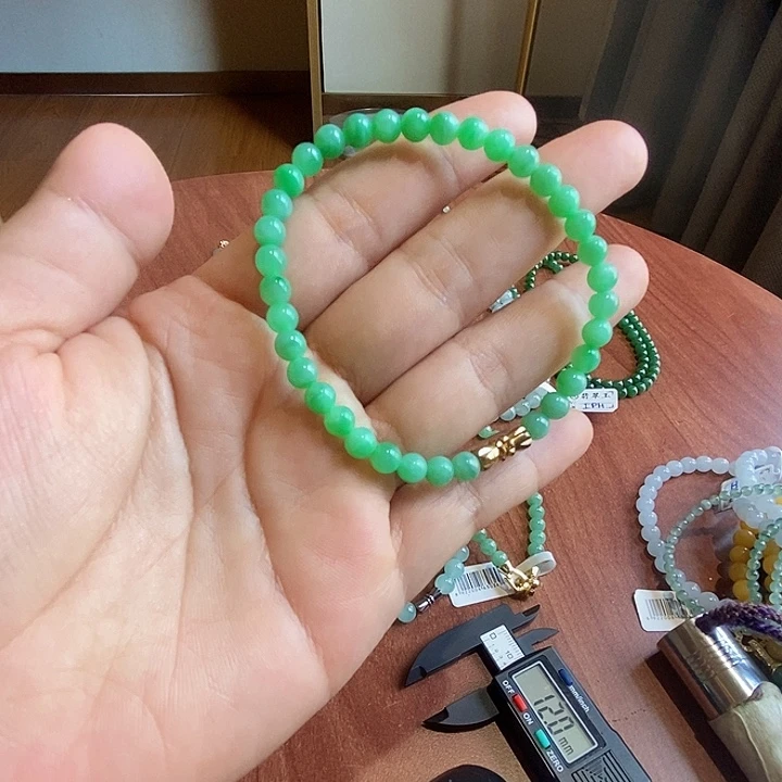定制翡翠未镶嵌卡5.3