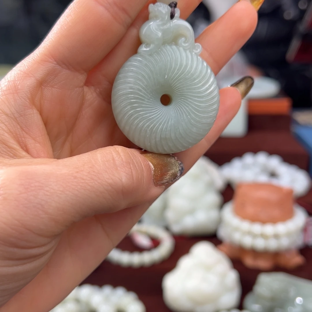 机***工和田玉未镶嵌手链